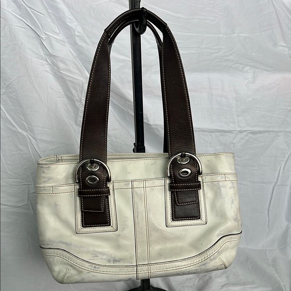 Coach Pebbled Leather Shoulder Bag – Cream & Brown – Style M0751-F10911